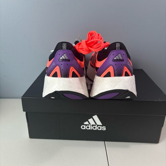 adidas Adizero Aruku Sneakers - Black, Pink, and White
Brand new - Picture 4 of 8